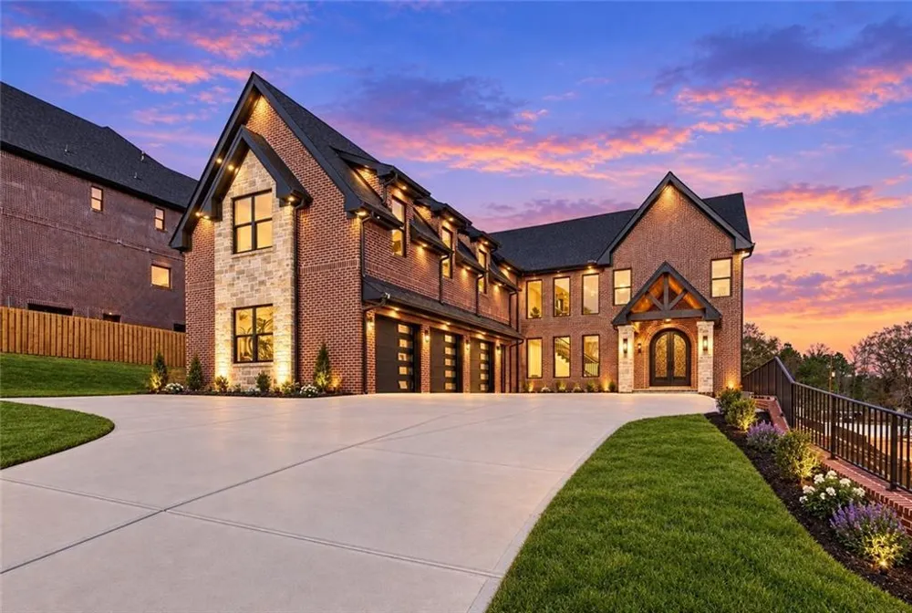 403 Thunder Road Buford, GA 30518