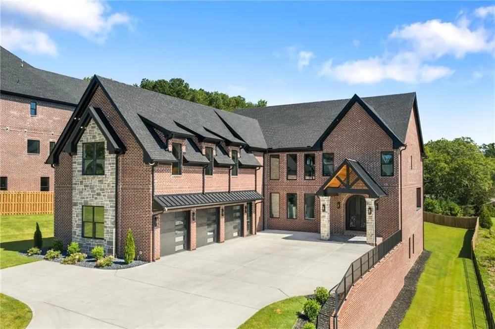 403 Thunder Road Buford, GA 30518