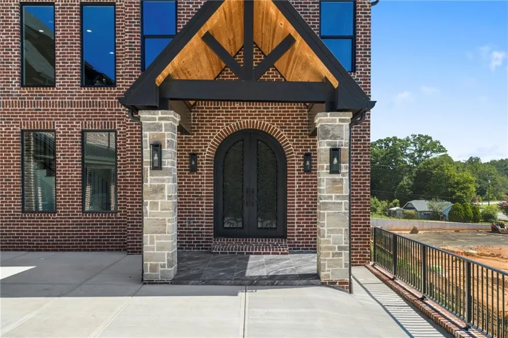 403 Thunder Road Buford, GA 30518