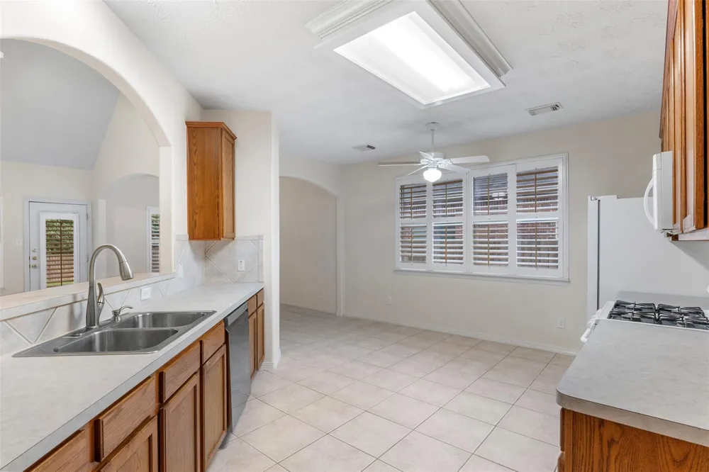 28910 Hidden Lake Court Magnolia, TX 77354