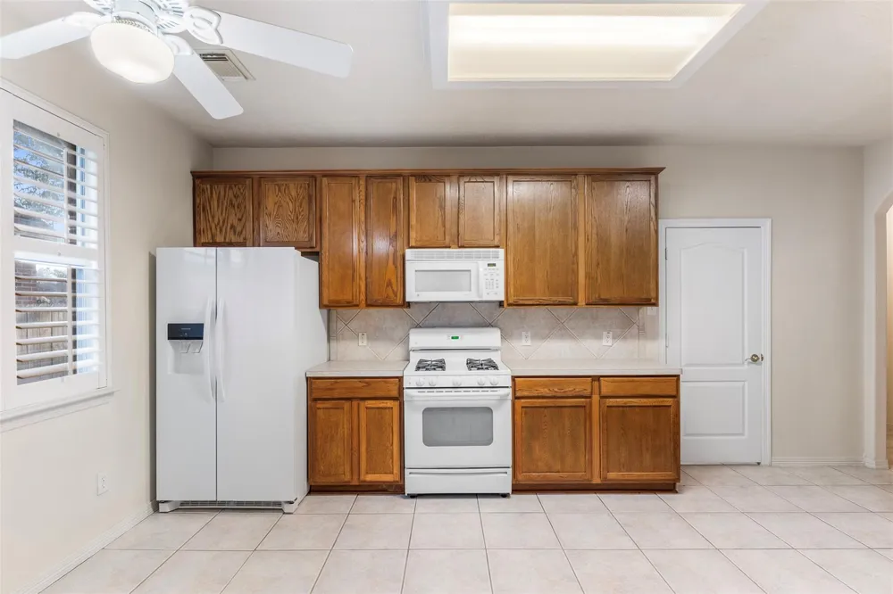 28910 Hidden Lake Court Magnolia, TX 77354