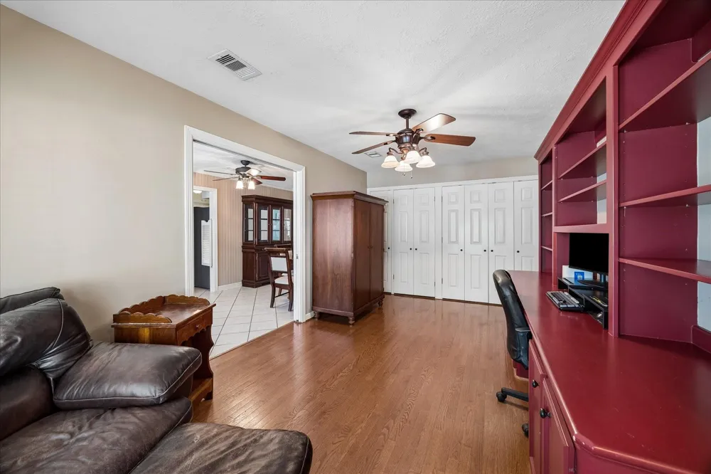 1611 Gardenia Drive Houston, TX 77018