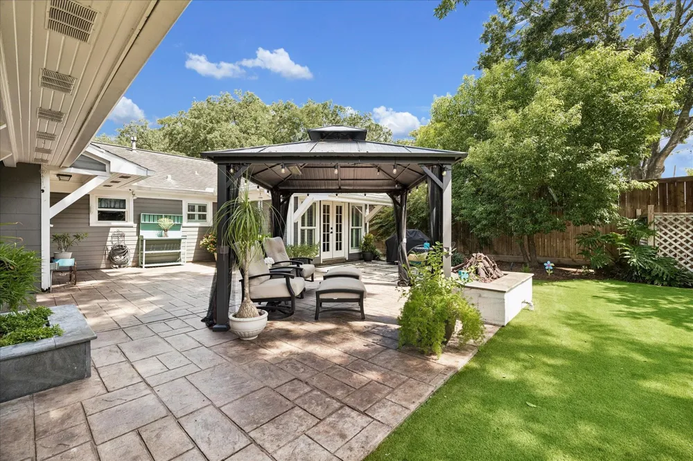 1611 Gardenia Drive Houston, TX 77018