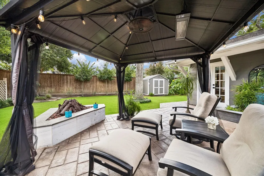 1611 Gardenia Drive Houston, TX 77018