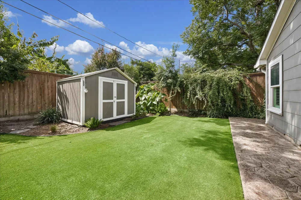 1611 Gardenia Drive Houston, TX 77018