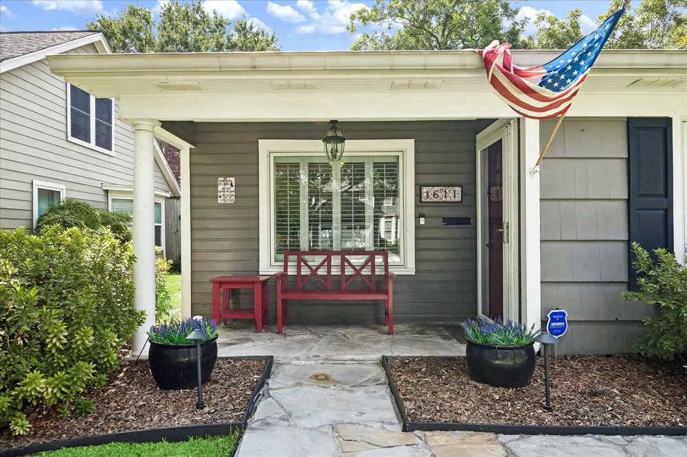 1611 Gardenia Drive Houston, TX 77018