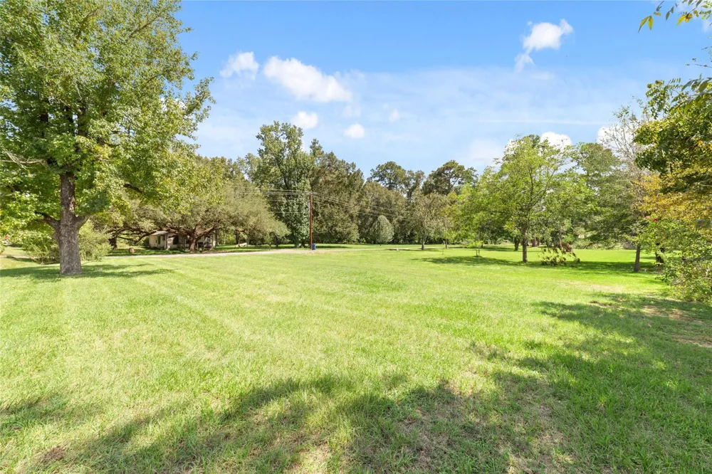 309 2nd Street Livingston, TX 77351