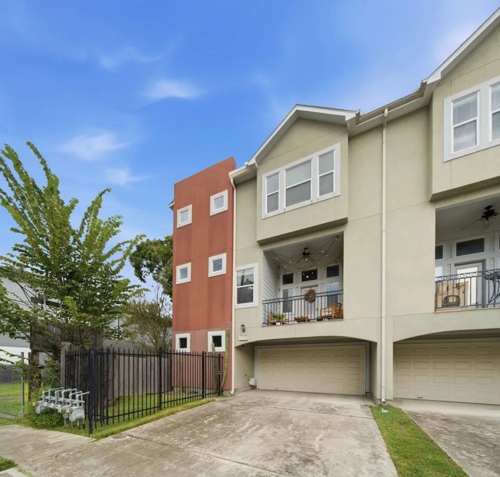 1147 W 24th Street #B Houston, TX 77008