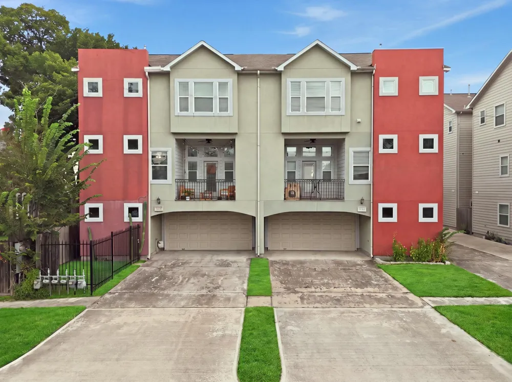 1147 W 24th Street #B Houston, TX 77008