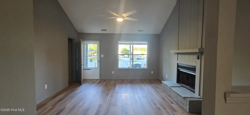 215 Spruce Court Jacksonville, NC 28546