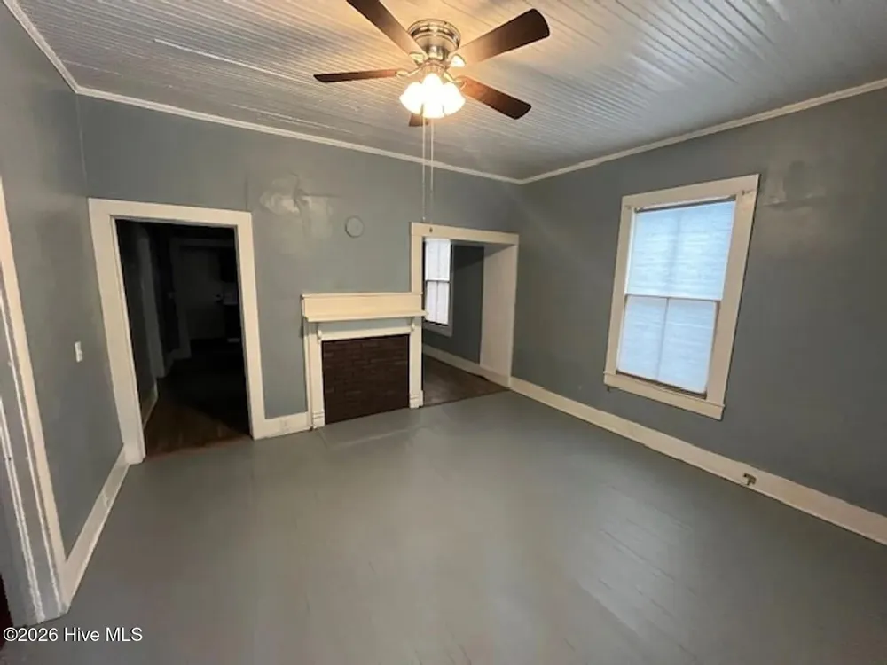 305 Stough Al Alley Kinston, NC 28501