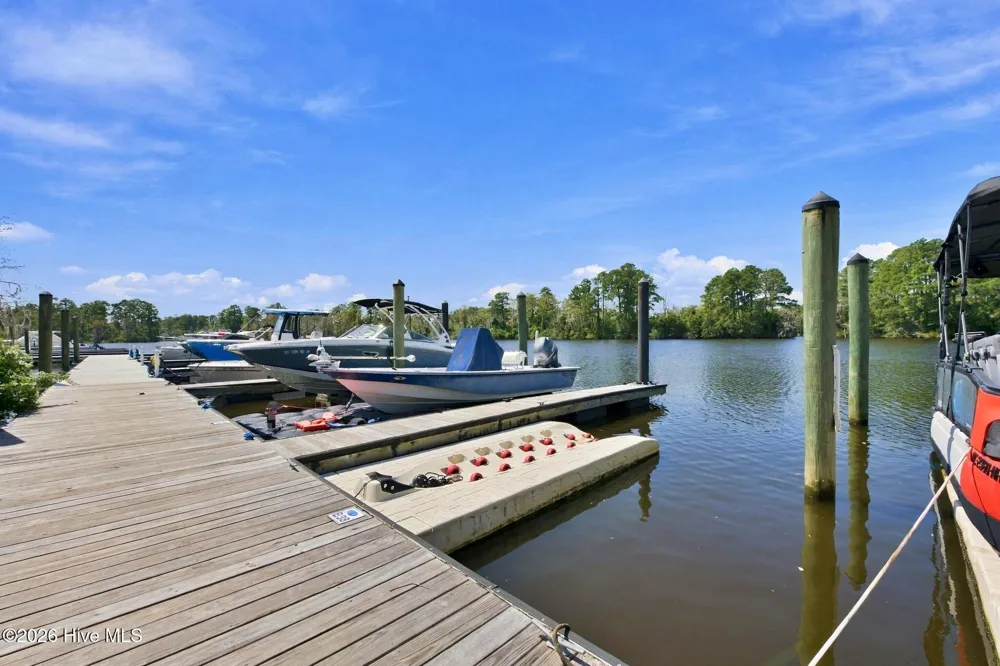 212 Shoreview Drive New Bern, NC 28562