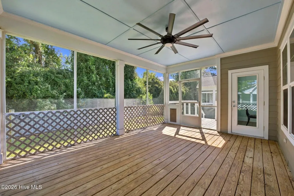 212 Shoreview Drive New Bern, NC 28562
