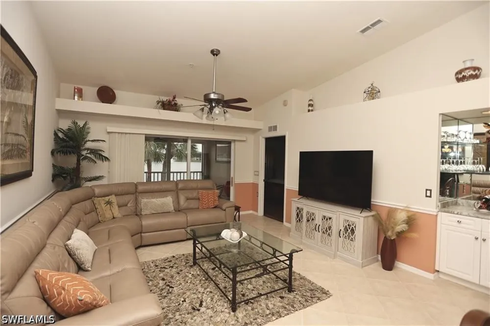 Cypress Trace Circle #2423R Naples, FL 34119