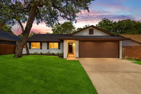 7204 Towering Oaks Drive