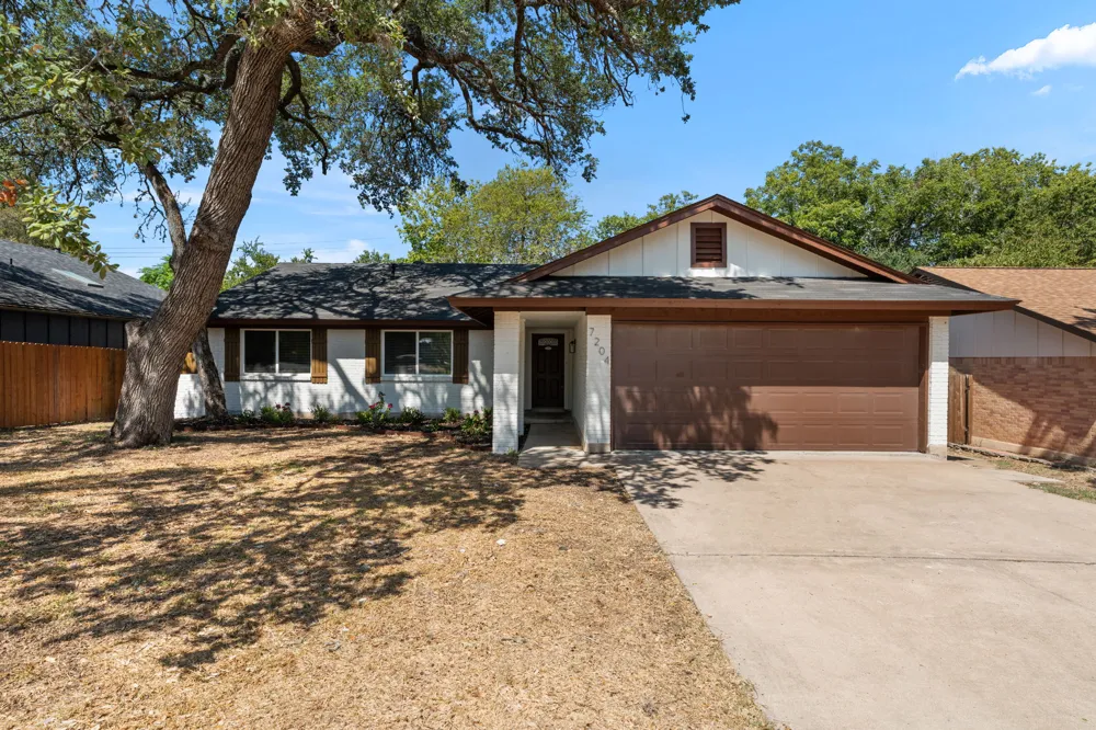 7204 Towering Oaks Drive Austin, TX 78745