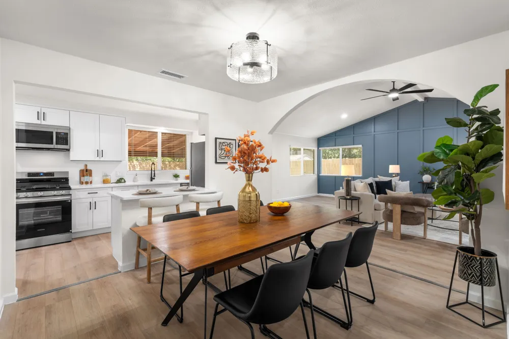 7204 Towering Oaks Drive Austin, TX 78745