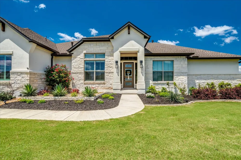 1144 Bunker Ranch Boulevard Dripping Springs, TX 78620