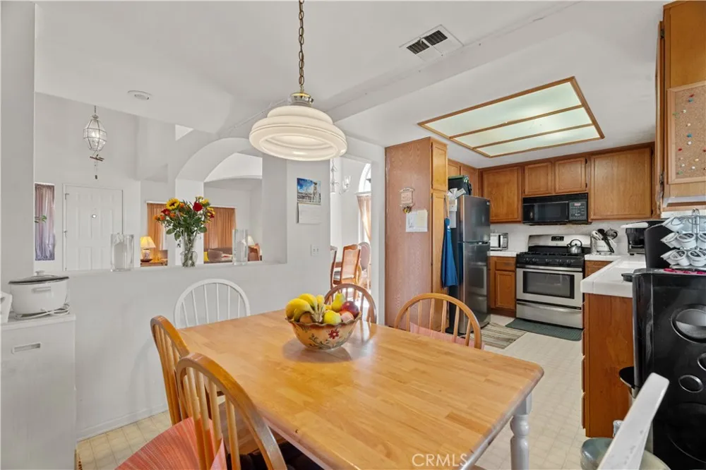 37647 Spectrum Lane Palmdale, CA 93552