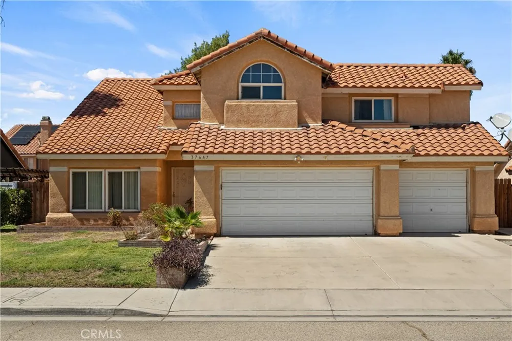 37647 Spectrum Lane Palmdale, CA 93552