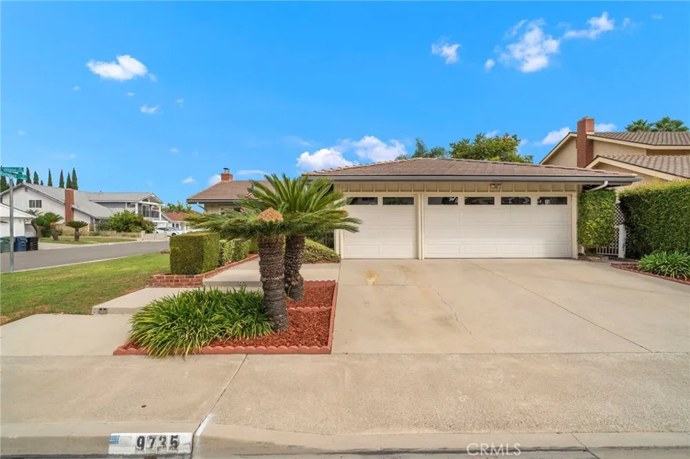 9735 Hibiscus Avenue Fountain Valley, CA 92708