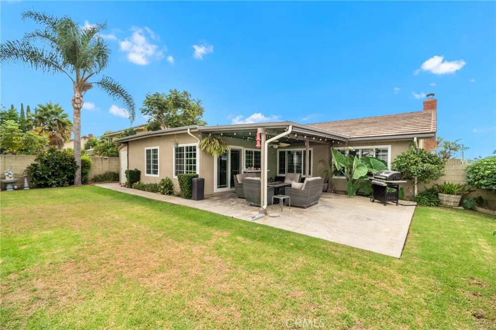 9735 Hibiscus Avenue Fountain Valley, CA 92708