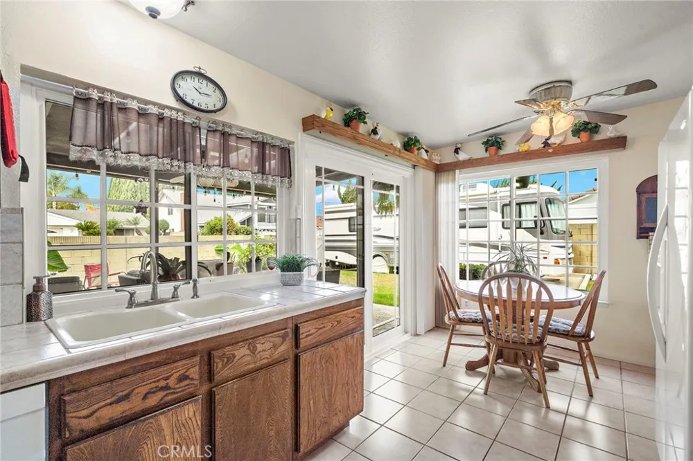 9735 Hibiscus Avenue Fountain Valley, CA 92708
