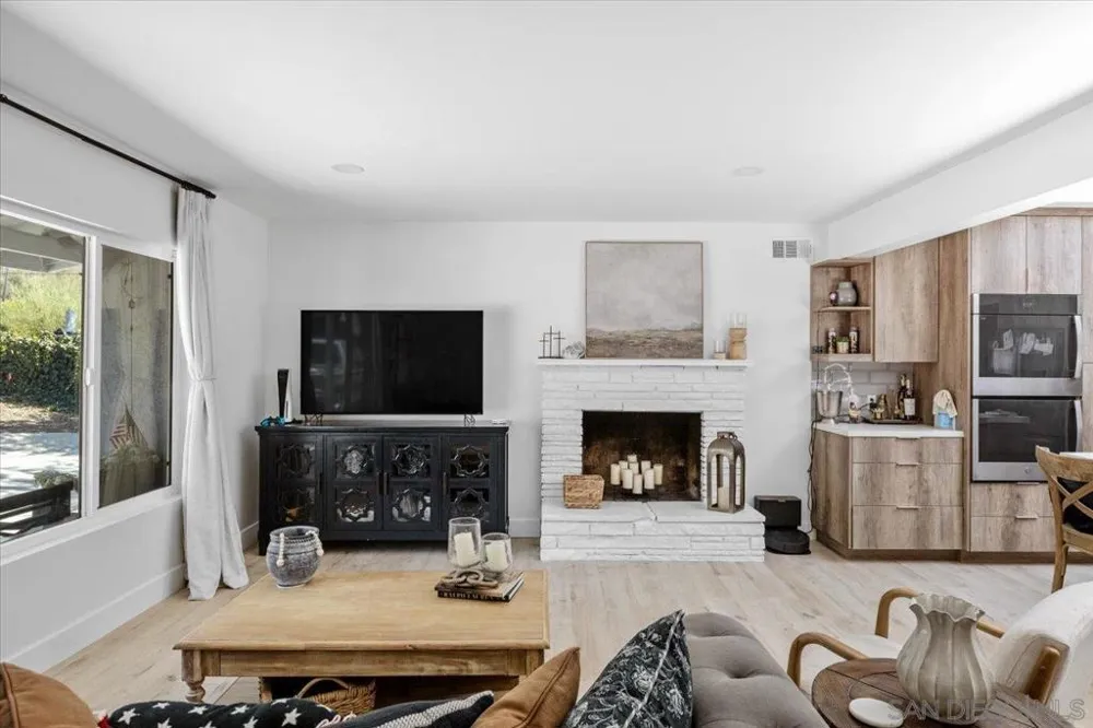 3620 Foxley Dr Escondido, CA 92027