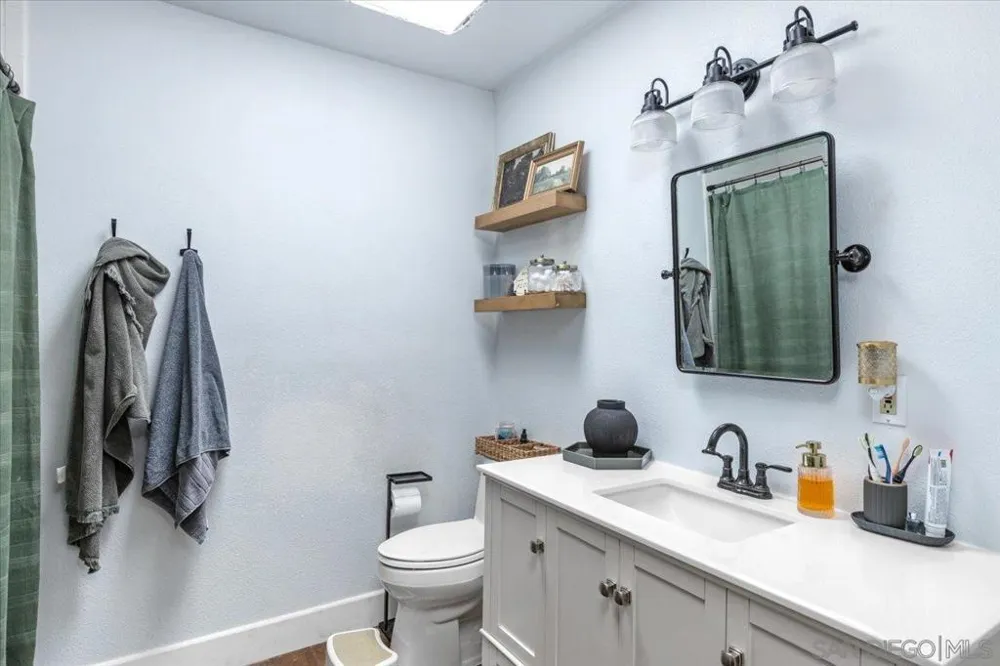 3620 Foxley Dr Escondido, CA 92027