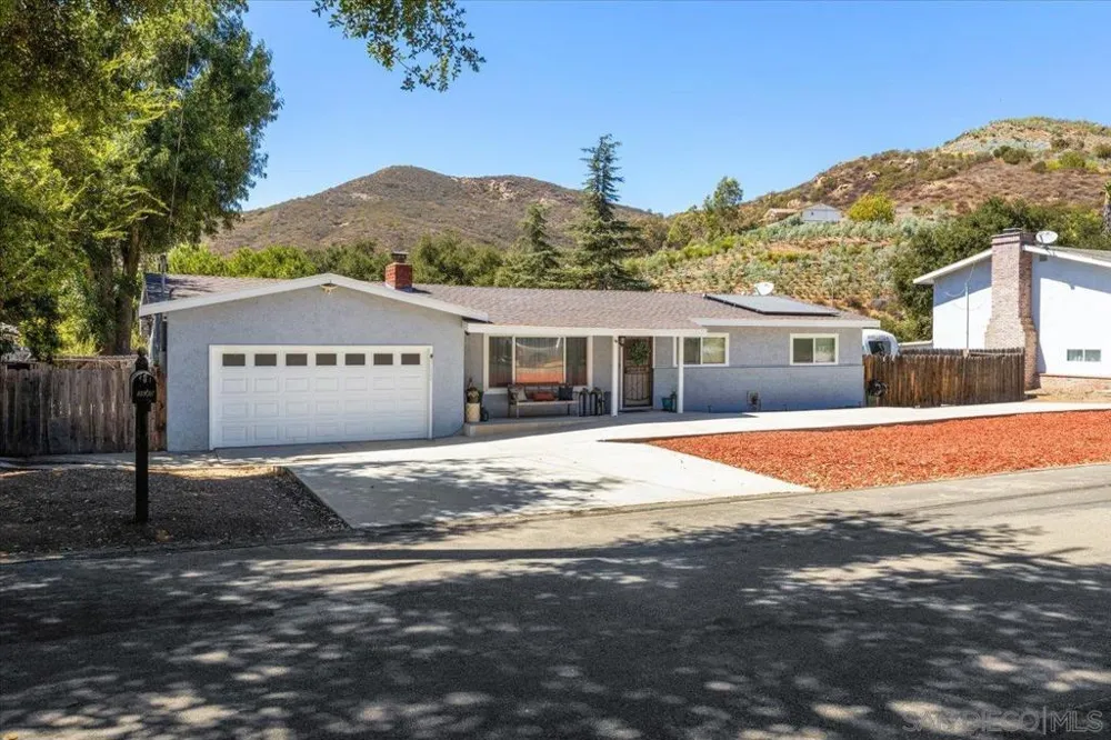 3620 Foxley Dr Escondido, CA 92027
