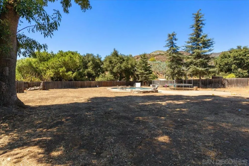 3620 Foxley Dr Escondido, CA 92027
