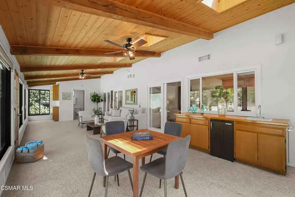6403 Bayberry Street Oak Park, CA 91377