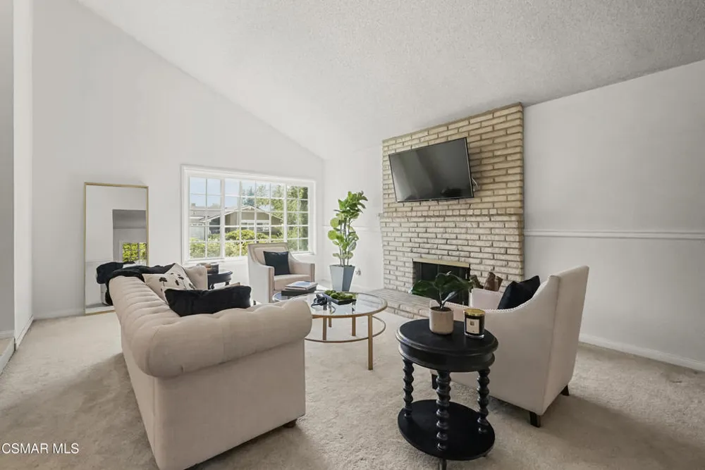 6403 Bayberry Street Oak Park, CA 91377