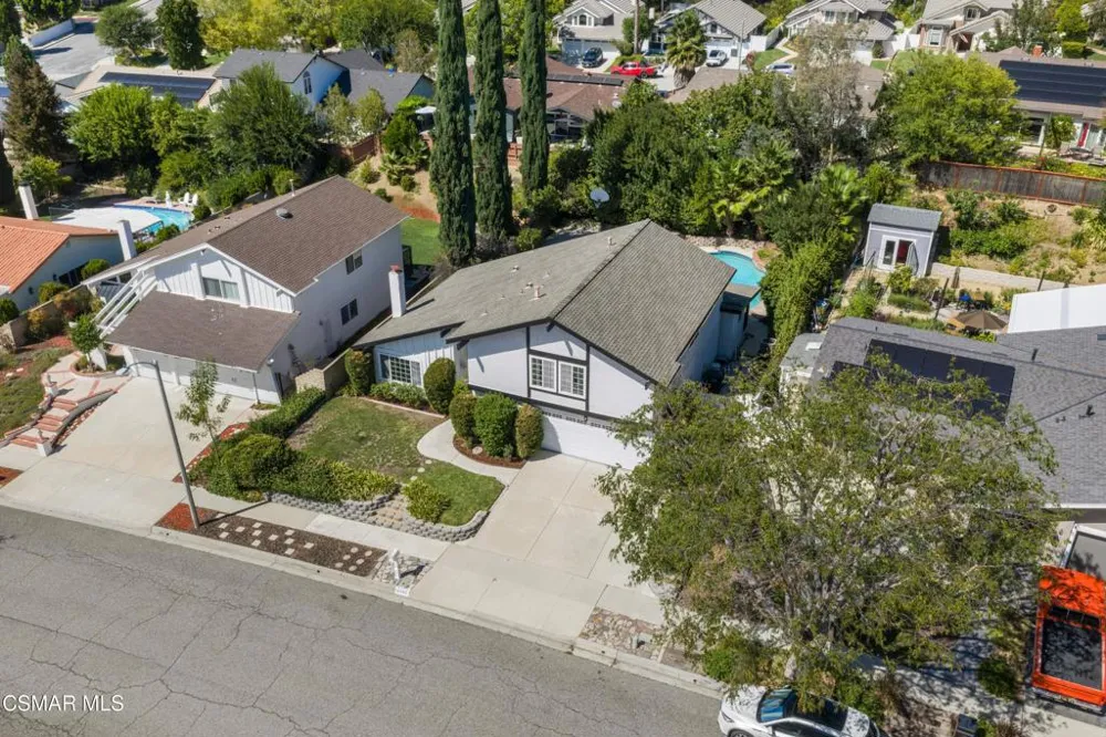 6403 Bayberry Street Oak Park, CA 91377