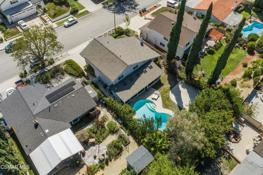 6403 Bayberry Street Oak Park, CA 91377