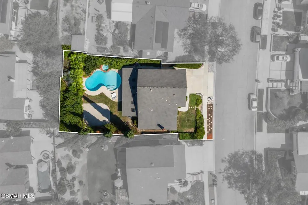 6403 Bayberry Street Oak Park, CA 91377