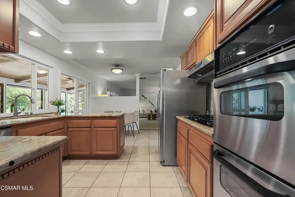 6403 Bayberry Street Oak Park, CA 91377