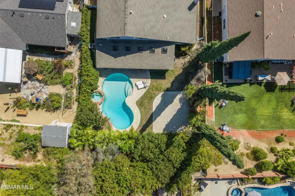 6403 Bayberry Street Oak Park, CA 91377