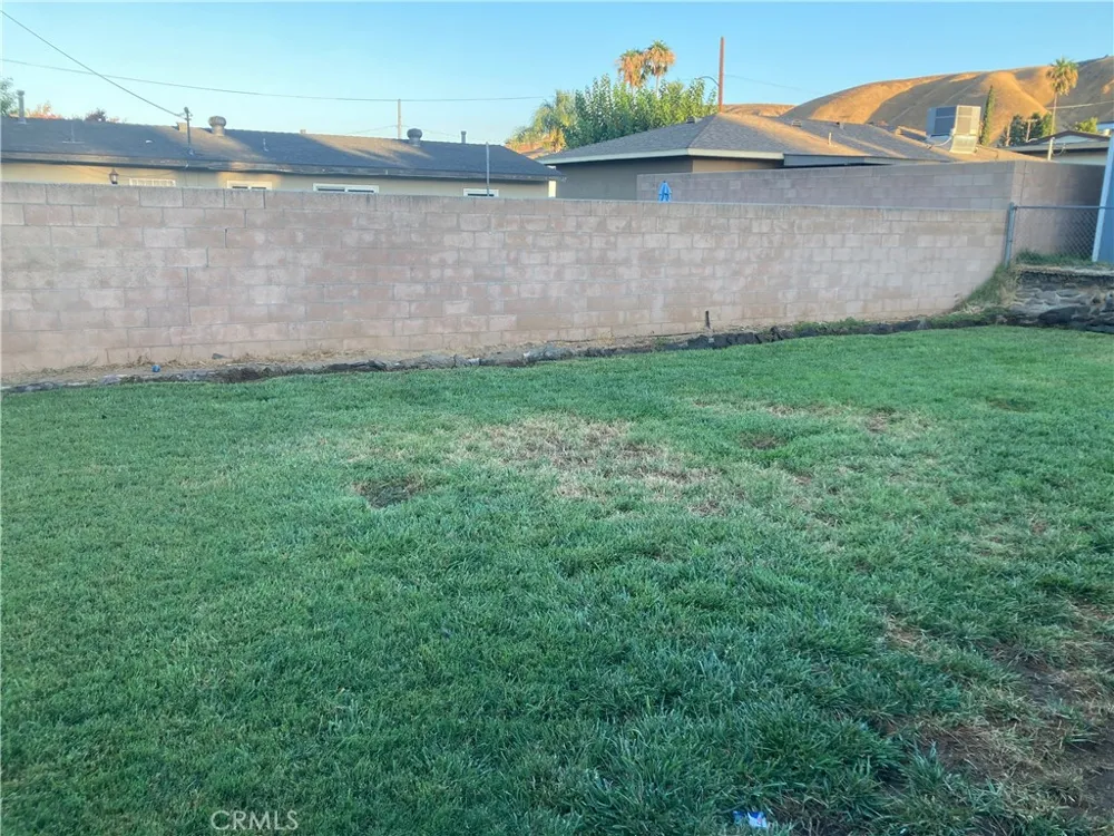 651 19th Banning, CA 92220