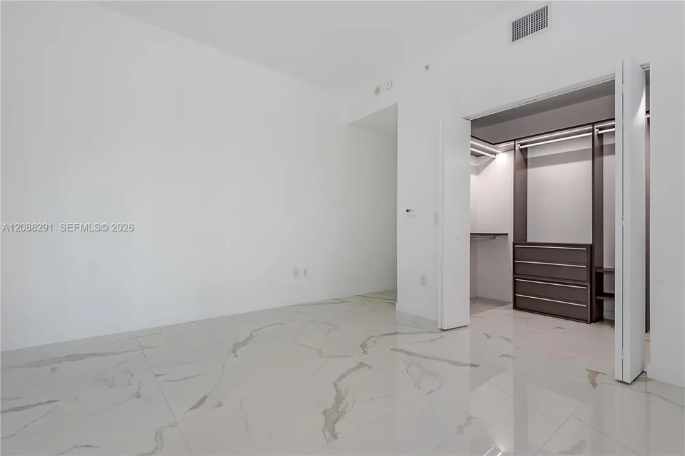 480 NE 31st St #3201 Miami, FL 33137