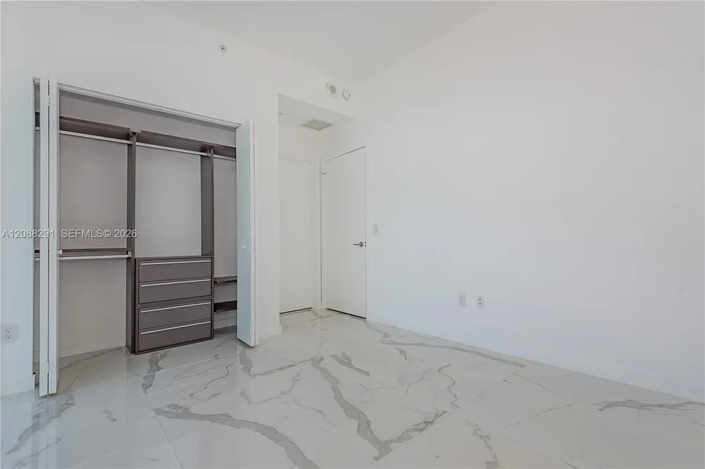 480 NE 31st St #3201 Miami, FL 33137