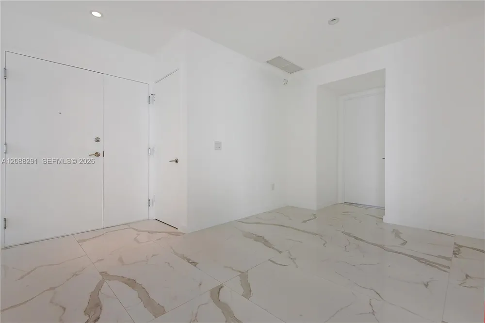 480 NE 31st St #3201 Miami, FL 33137