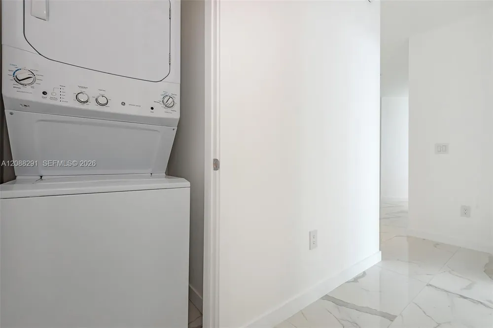 480 NE 31st St #3201 Miami, FL 33137
