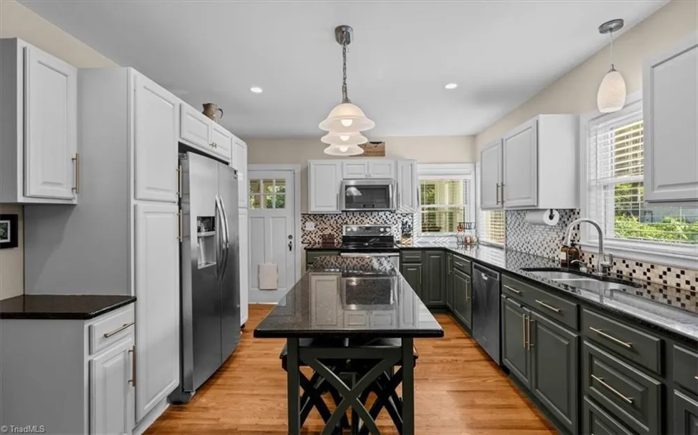 816 Ferndale Boulevard High Point, NC 27262
