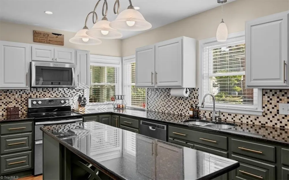 816 Ferndale Boulevard High Point, NC 27262