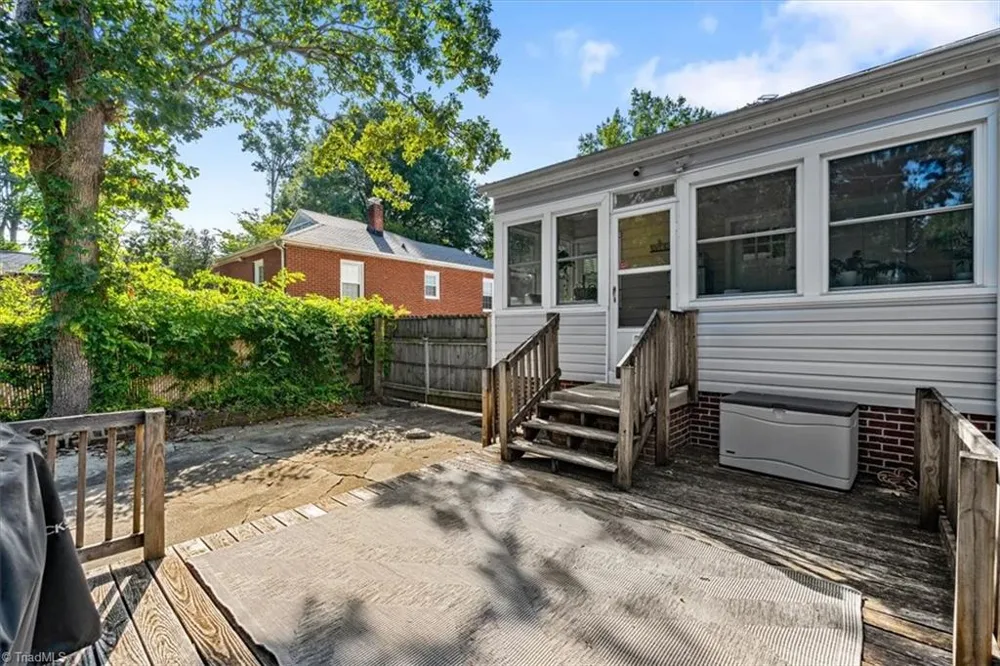 816 Ferndale Boulevard High Point, NC 27262