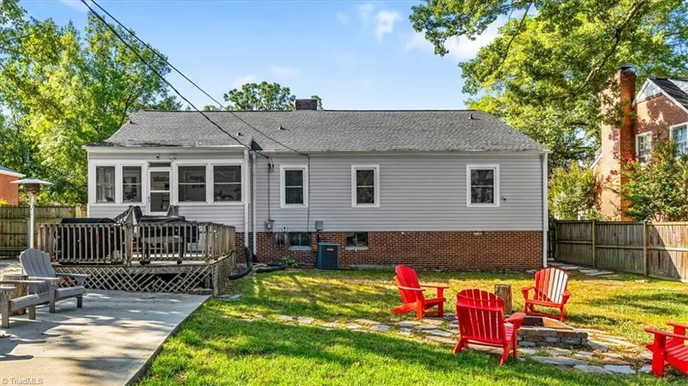 816 Ferndale Boulevard High Point, NC 27262