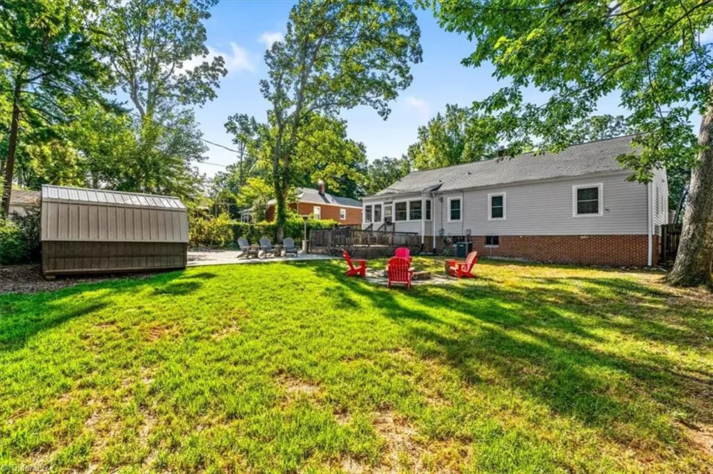 816 Ferndale Boulevard High Point, NC 27262