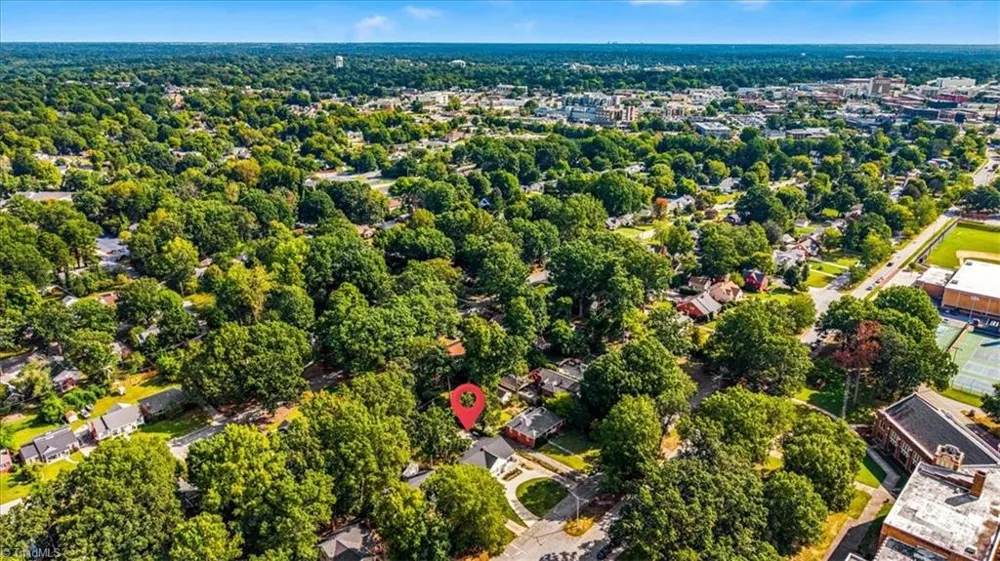 816 Ferndale Boulevard High Point, NC 27262