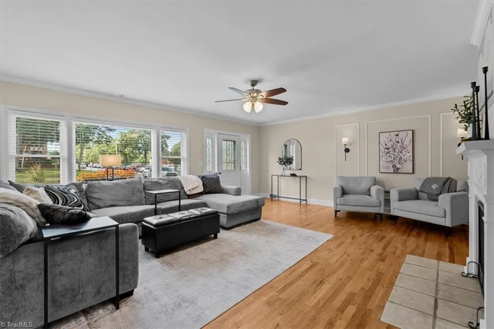 816 Ferndale Boulevard High Point, NC 27262